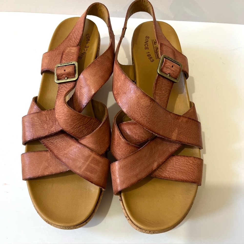 KORK -EASE CAROLEIGH Leather Ankle Strap Platform Wedge Sandal in Rust Brown 10M